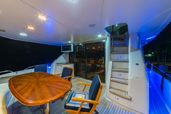 No Name 16 Aft Deck Seating