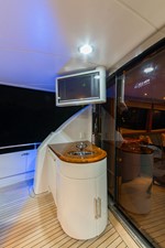 No Name 17 Aft Deck Bar/TV