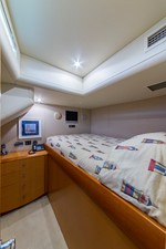 No Name 63 Aft Crew Double Berth
