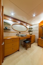 No Name 38 Master Stateroom