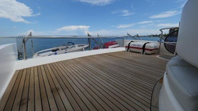 50ft 2009 Azimut Flybridge 16 