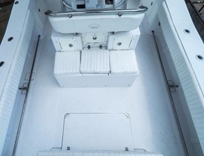 28ft 2008 Southport 28 Center Console 19 Cockpit
