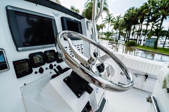 28ft 2008 Southport 28 Center Console 24 Helm 2