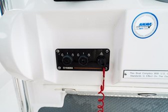 28ft 2008 Southport 28 Center Console 35 Yamaha Engine Start