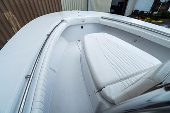28ft 2008 Southport 28 Center Console 47 Forward Sunpad/Fish Box 1