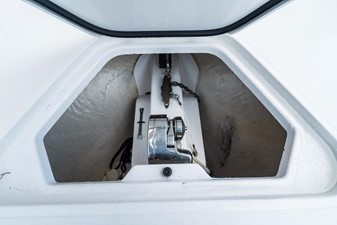 28ft 2008 Southport 28 Center Console 50 Anchor Locker Open