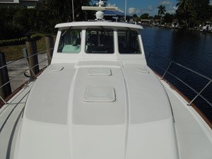 Comocean 27 Bow