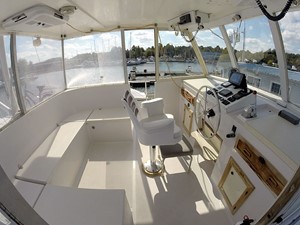 Sea Cow 11 Manatee 36 Flybridge Port