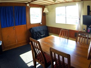 Sea Cow 28 Manatee 36 Salon Aft Pot