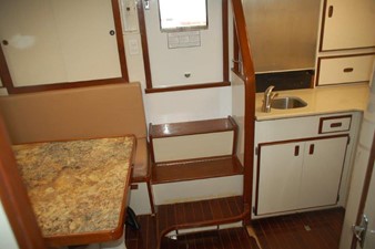 Bertram Open Express, Cummins repower - 38 SPECIAL 11 Cabin entry door and stairs
