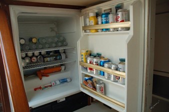 Bertram Open Express, Cummins repower - 38 SPECIAL 14 Refrigerator