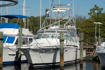 Bertram Open Express, Cummins repower - 38 SPECIAL 34 Bow view