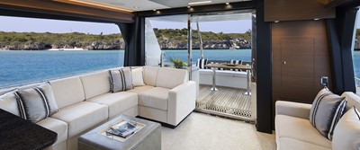 70E03 Ocean Alexander 5 