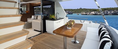 70E03 Ocean Alexander 4 