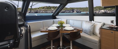 70E03 Ocean Alexander 8 