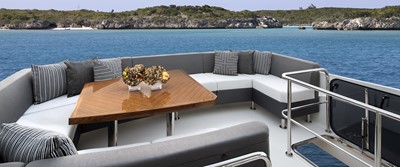 70E03 Ocean Alexander 19 