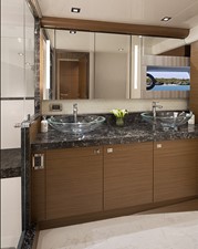 70E03 Ocean Alexander 11 