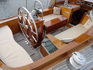 MIDNIGHT RAMBLER 28 Cockpit