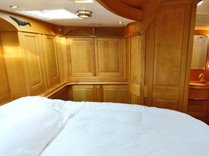 MIDNIGHT RAMBLER 14 Owner's Stateroom, Stbd.