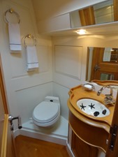 MIDNIGHT RAMBLER 20 Stbd. Guest Day Head