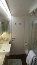 QUINTESSENCE 21 VIP BATHROOM