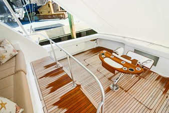 MAVERICK 47 Cockpit and Mezzanine