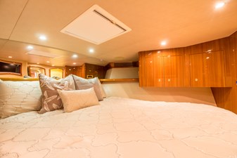 MAVERICK 24 VIP Stateroom