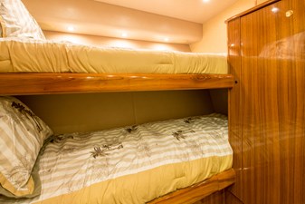 MAVERICK 19 Port Guest Stateroom