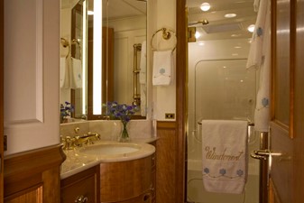 WINDCREST 10 