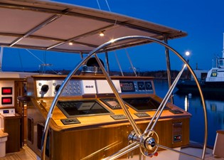 WINDCREST 12 