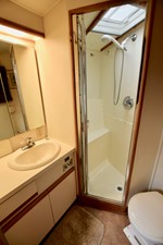 54' Bertram 18 VIP Head 