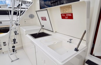 54' Bertram 27 Cockpit