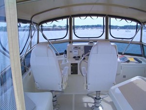 42ft 2002 Symbol 42 Classic Trawler 15 