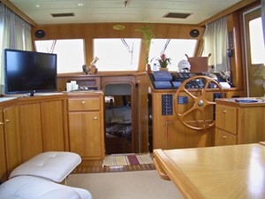 42ft 2002 Symbol 42 Classic Trawler 21 