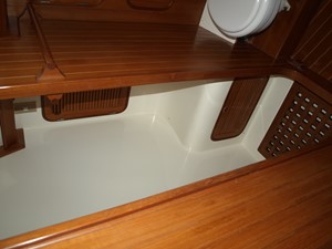 LOTH LORIEN  26 Stall Shower