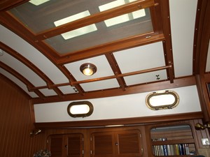 LOTH LORIEN  34 Salon Overhead 
