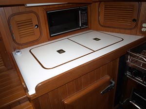 LOTH LORIEN  38 Galley 