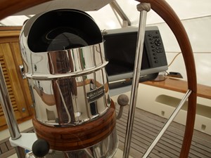 LOTH LORIEN  13 Pedestal 