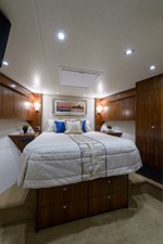 Miss Moneypenny 31 Forward Stateroom