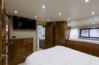 Miss Moneypenny 40 Starboard Guest Stateroom