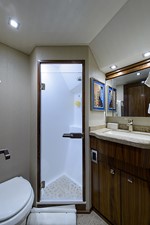 Miss Moneypenny 50 Port Aft Guest Head