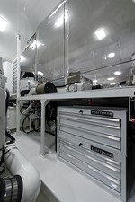 Miss Moneypenny 90 Engine Room