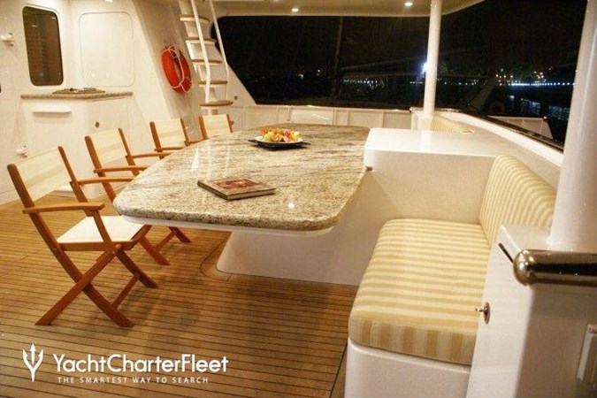 Aft deck dining