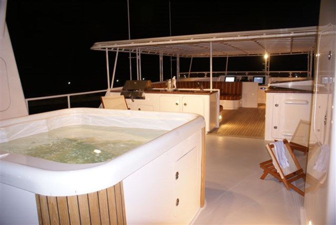 Flybridge Aft Deck