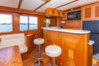 Misty Pearl 21 Salon/Galley Looking Forward