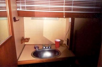 350 Catalina 12 Sink