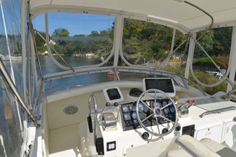 LULU (Name Reserved) 3 Enclosed Bridge