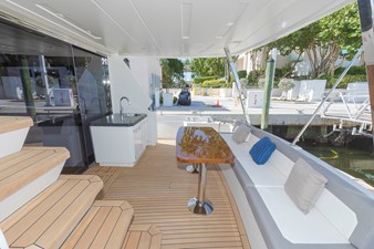 Ocean Alexander 70E12 2 