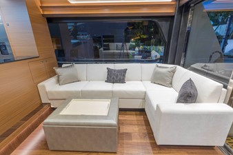 Ocean Alexander 70E12 9 