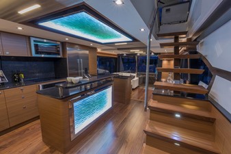 Ocean Alexander 70E12 13 